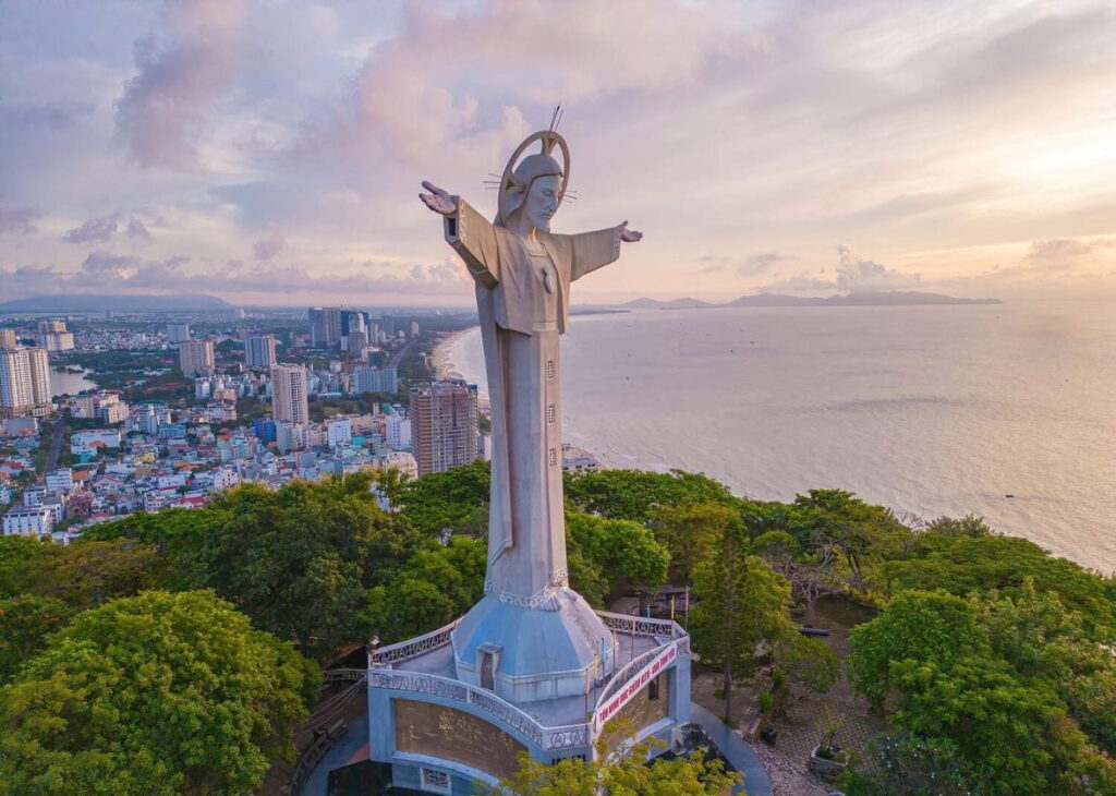 Kinh Nghiệm Du Lịch Vũng Tàu 2026: Ăn Gì, Chơi Đâu, Đi Như Thế Nào?