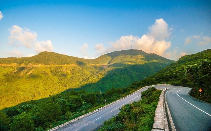ĐI Từ Đà Nẵng Ra Huế: Những Địa Danh Không Nên Bỏ Lỡ Trên Đường Đi