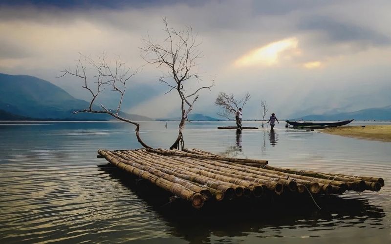 ĐI Từ Đà Nẵng Ra Huế: Những Địa Danh Không Nên Bỏ Lỡ Trên Đường Đi